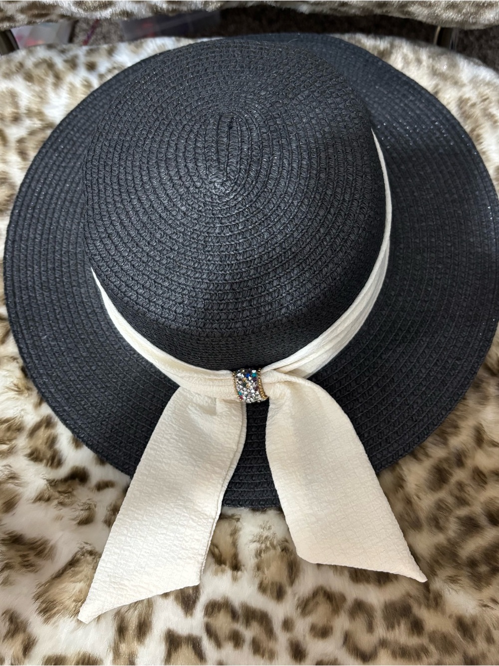 Women’s black raffia straw hat with a cream ribbon,embellished bow detail. NWOT - Picture 4 of 10